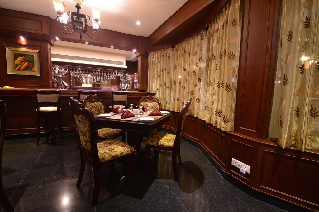 季节水疗酒店 马尔冈 外观 照片