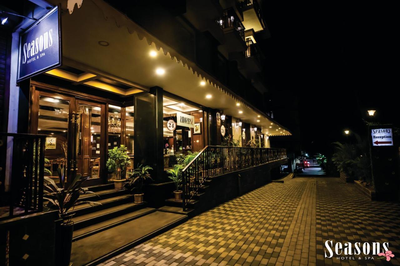季节水疗酒店 马尔冈 外观 照片